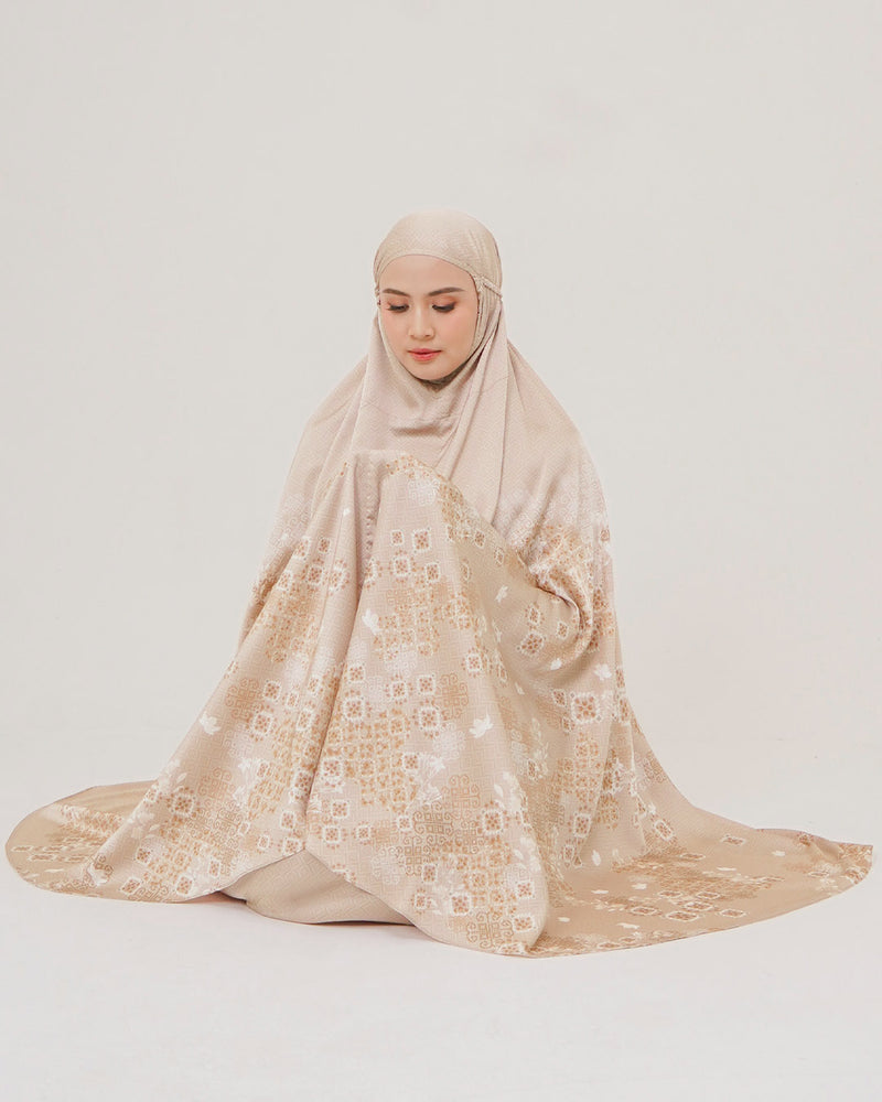 Airi Prayer Robe - Soft Brown