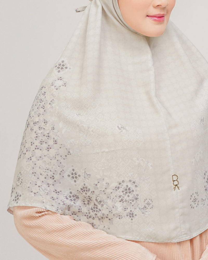 Baiti Airi Khimar ( Timeless ) - Broken White