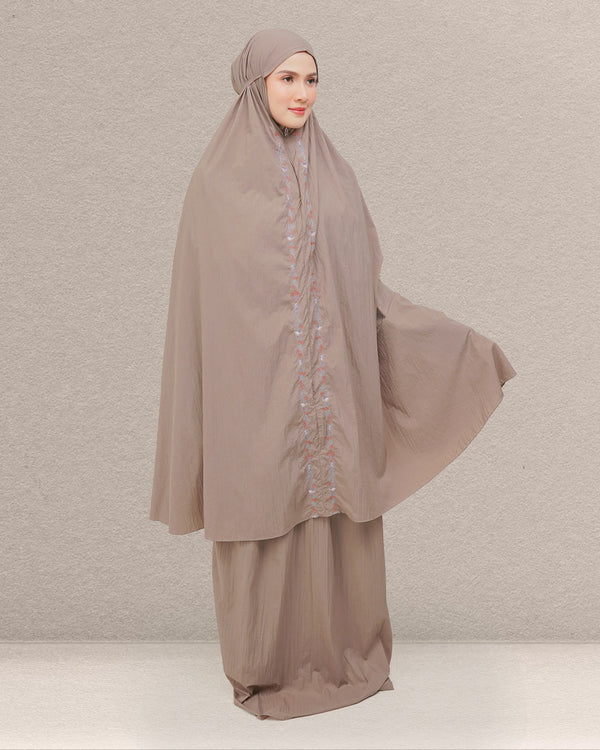 Qilla Travel Prayer Robe - Brown