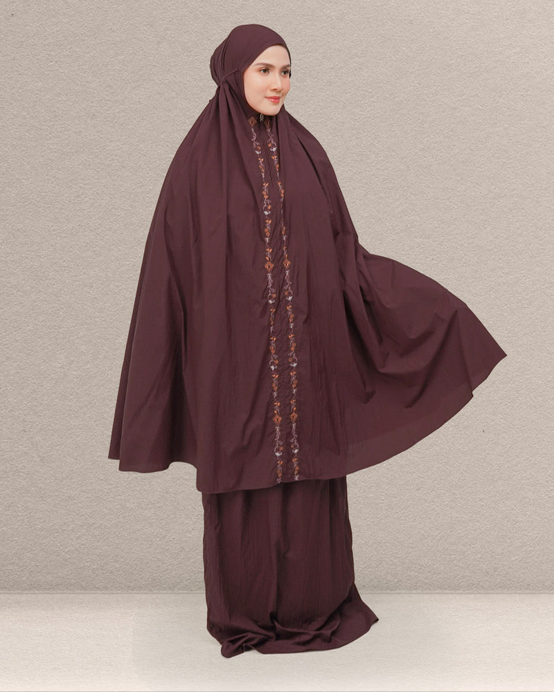 Qilla Travel Prayer Robe - Maroon