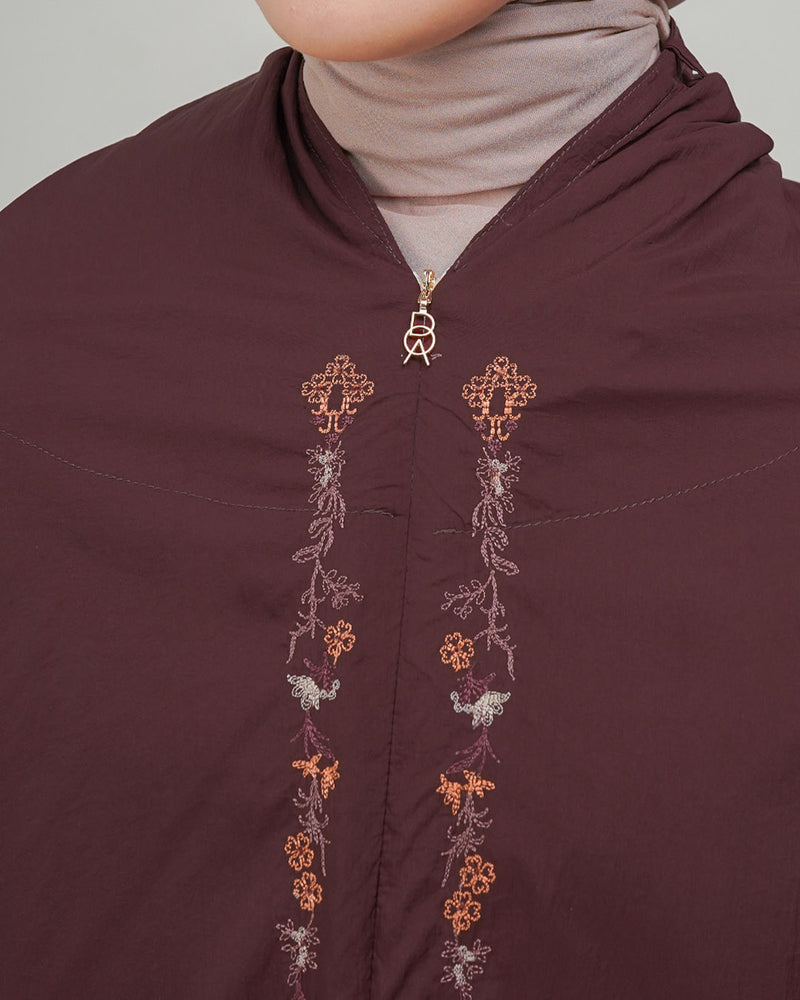 Qilla Travel Prayer Robe - Maroon