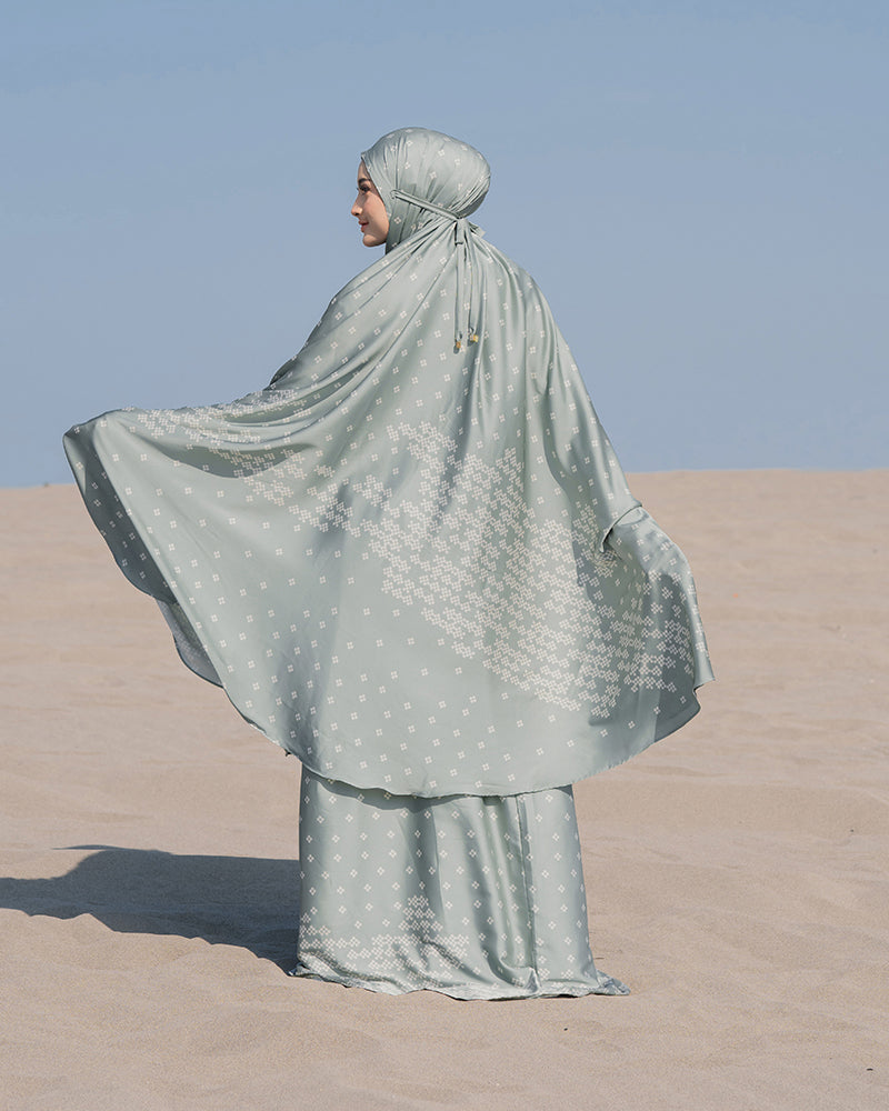 Aziera Prayer Robe - Sage