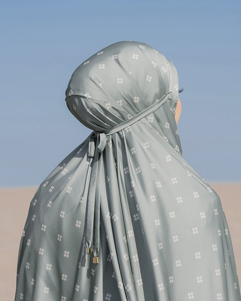 Aziera Prayer Robe - Sage