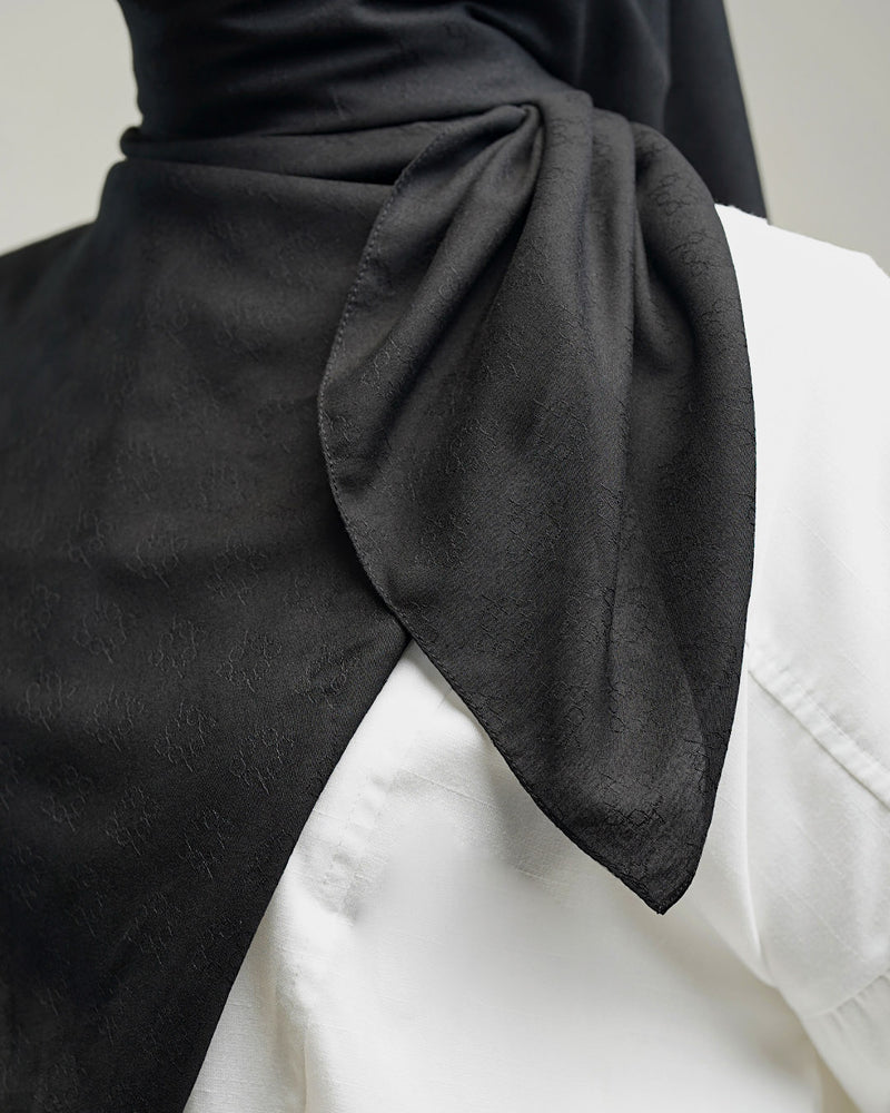 Elea Jacquard Scarf - Black