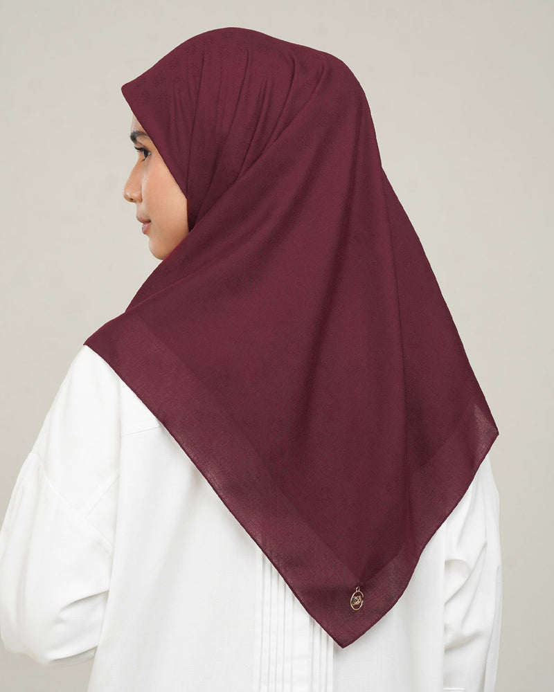 Elea Jacquard Scarf - Burgundy