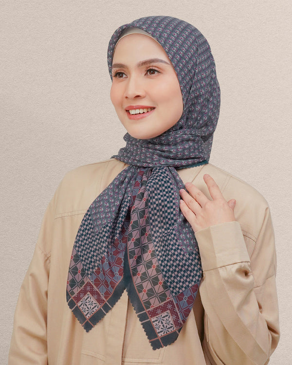 Eve Scarf - Baltic Plum