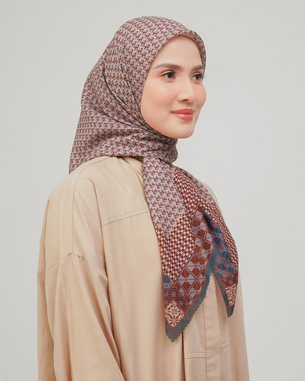 Eve Scarf - Iridium Birck