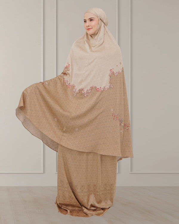 Humaira Prayer Robe - Latte