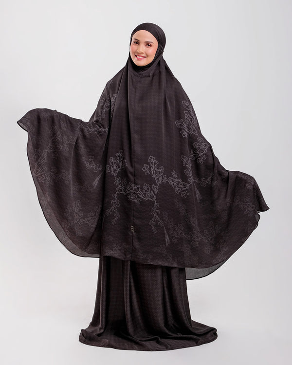 Nadeera Prayer Robe - Black