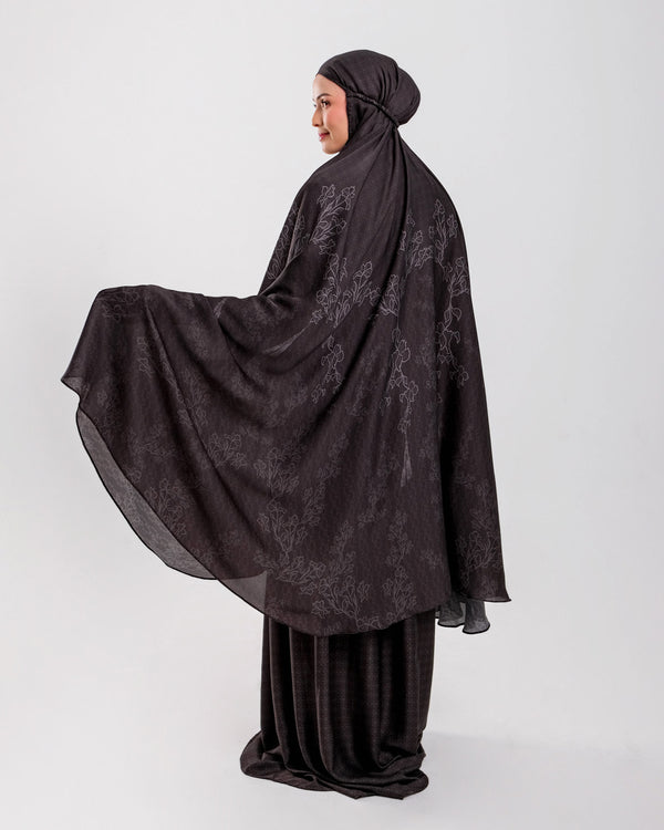 Nadeera Prayer Robe - Black