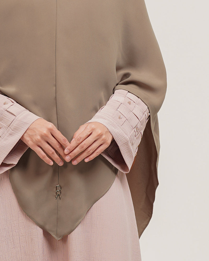 Shakira Khimar Affogato