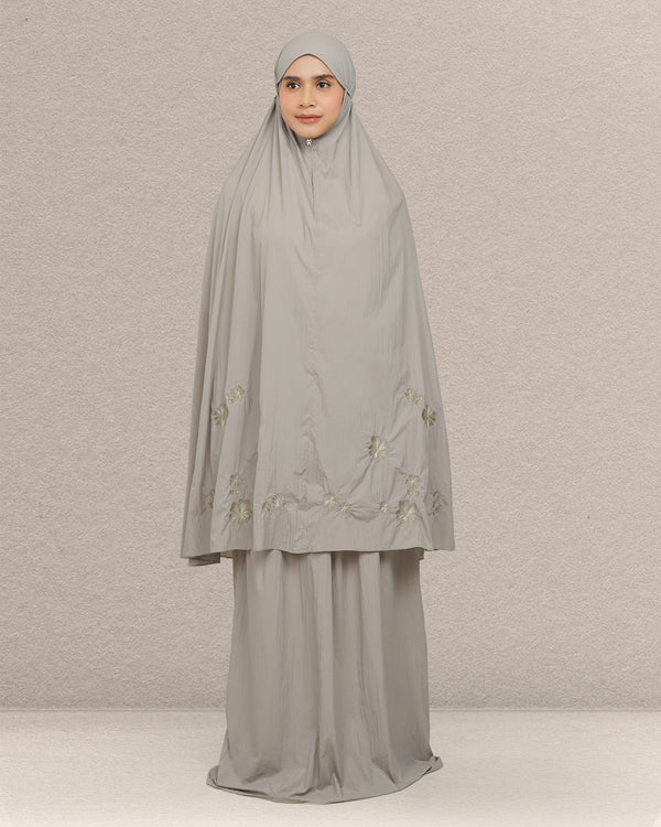 Yumi Travel Prayer Robe - Tracing Gray