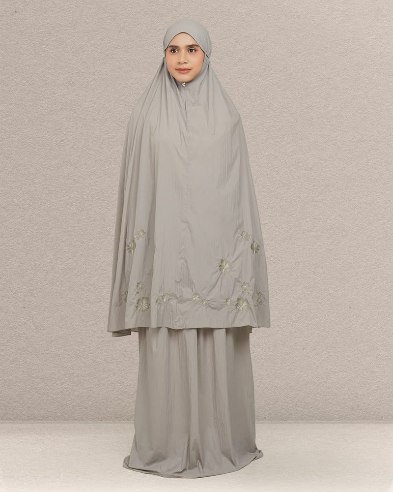 Yumi Travel Prayer Robe - Tracing Gray