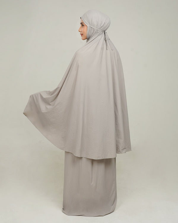 Yumi Travel Prayer Robe - Tracing Gray