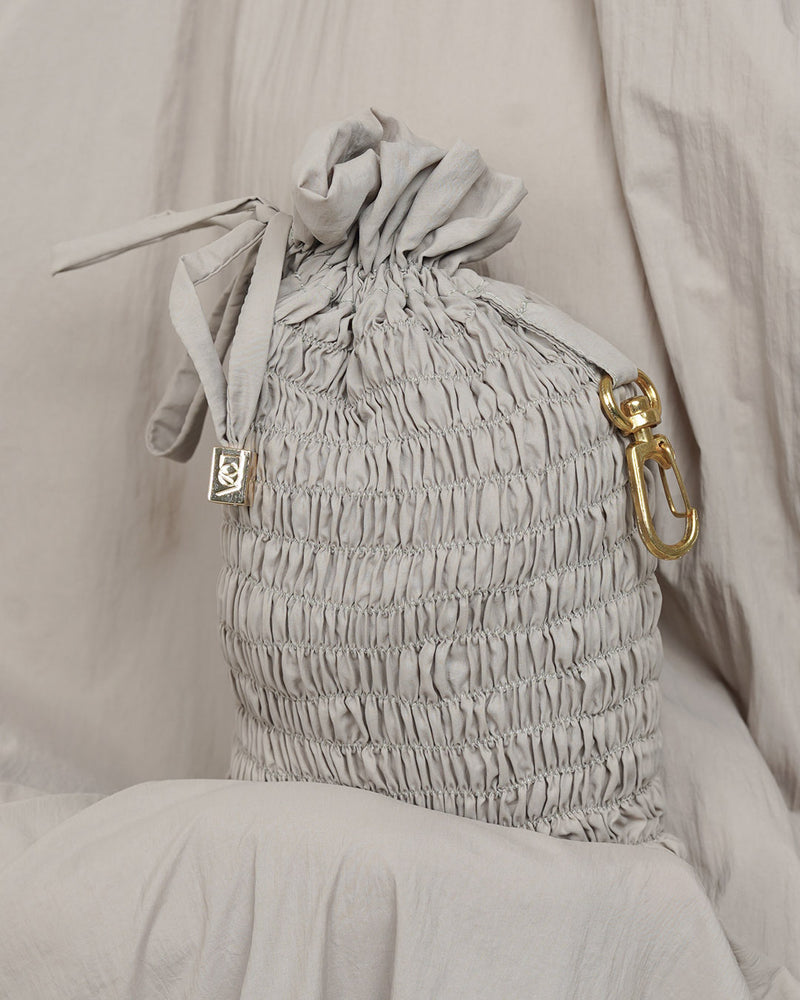 Yumi Travel Prayer Robe - Tracing Gray