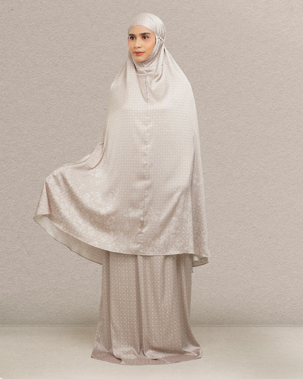 Kyomi Prayer Robe - Oatmilk