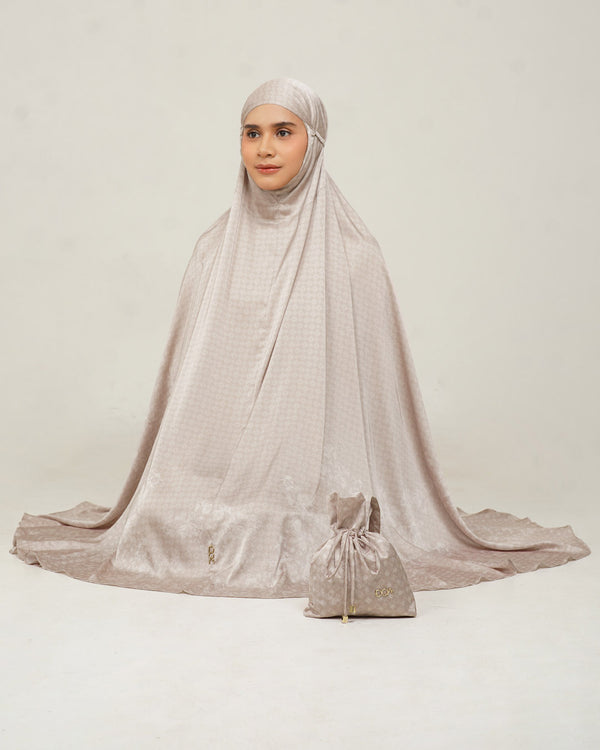 Kyomi Prayer Robe - Oatmilk